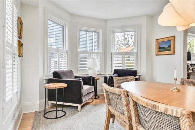 Building Photo - 12 Observatory Ave