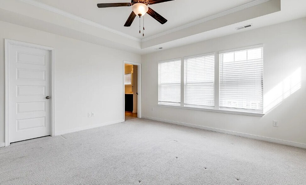 Building Photo - 5610 Benoni Ct