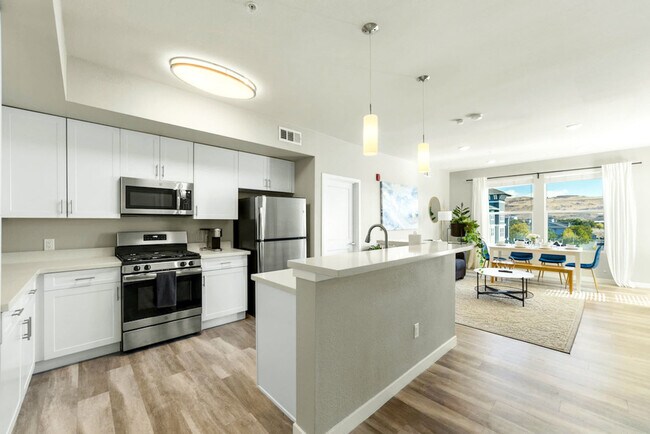Building Photo - 375 Harbour Cove Dr