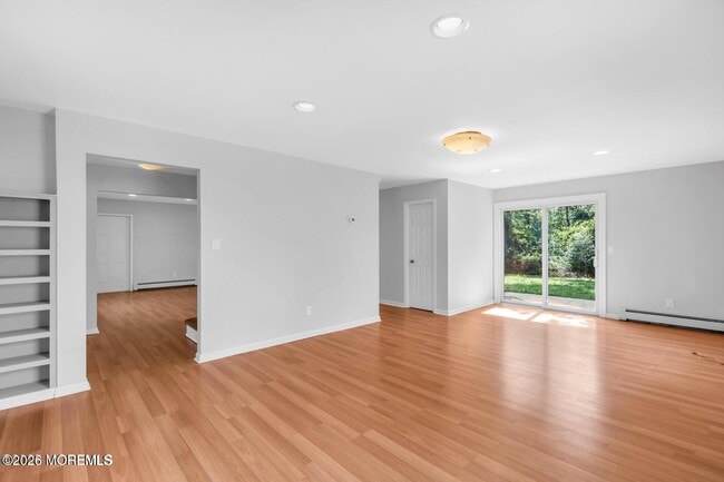 Building Photo - 830 Brookside Dr