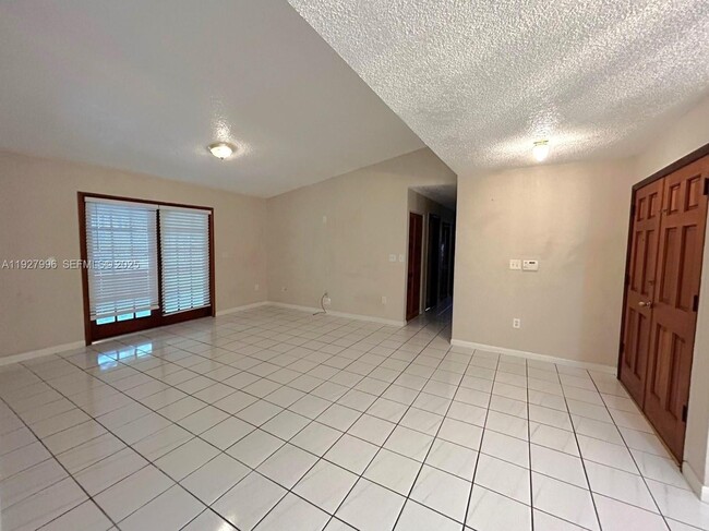 Building Photo - 4531 SW 146th Ct