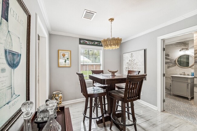 Building Photo - 5006 Idaho St