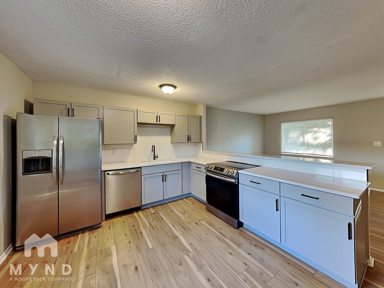 Building Photo - 6823 Maybrook St