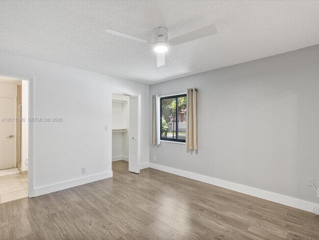 Building Photo - 110 Dunwoody Ln