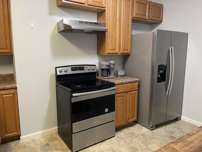 Building Photo - 1217 Dreamview Ln