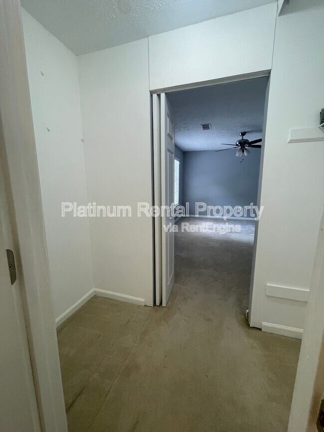 Building Photo - 3757 Peachtree Corners Cir