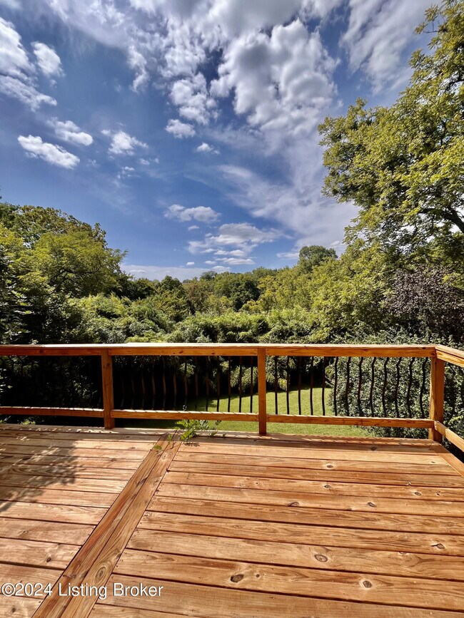 Building Photo - 4612 Deepwood Ct