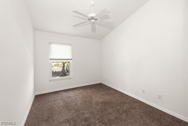 Building Photo - 16830 Sanibel Sunset Ct