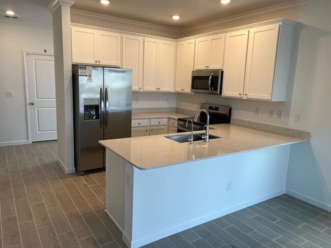 Building Photo - 3 bedroom in St. Augustine FL 32092