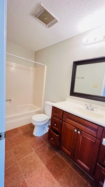 Building Photo - 1432 Spanish Oaks Dr