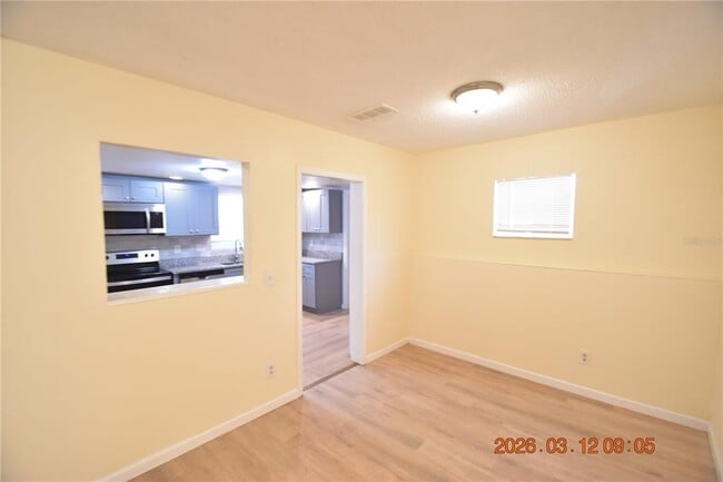 Building Photo - 1106 E Seneca Ave