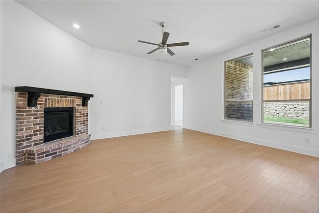 Building Photo - 5064 Westhaven Cir