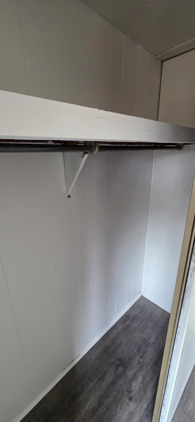 Building Photo - 8364 Cedar St