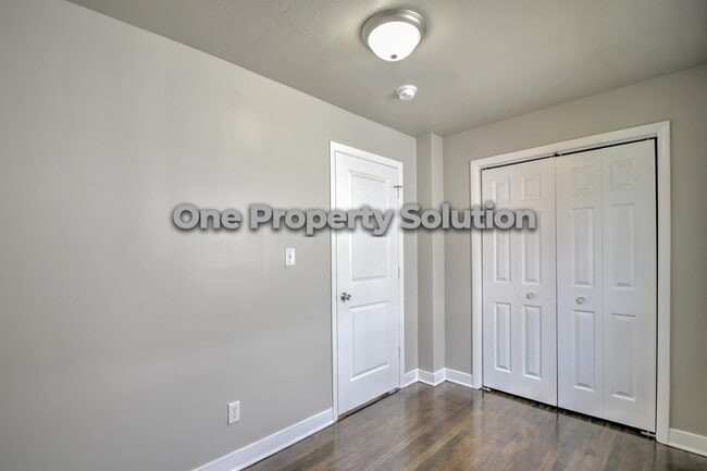 Building Photo - 2034 Pennsylvania St