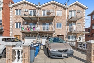 Building Photo - 69-21 62nd Dr