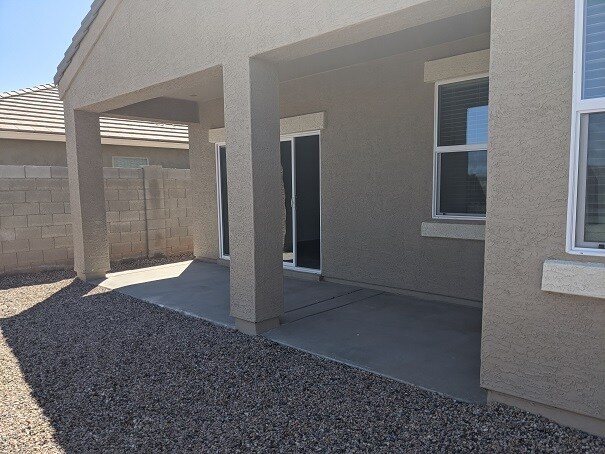 Building Photo - 36488 W Barcelona Ln