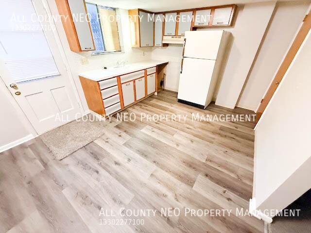 Building Photo - 1376 Forest Glen Dr