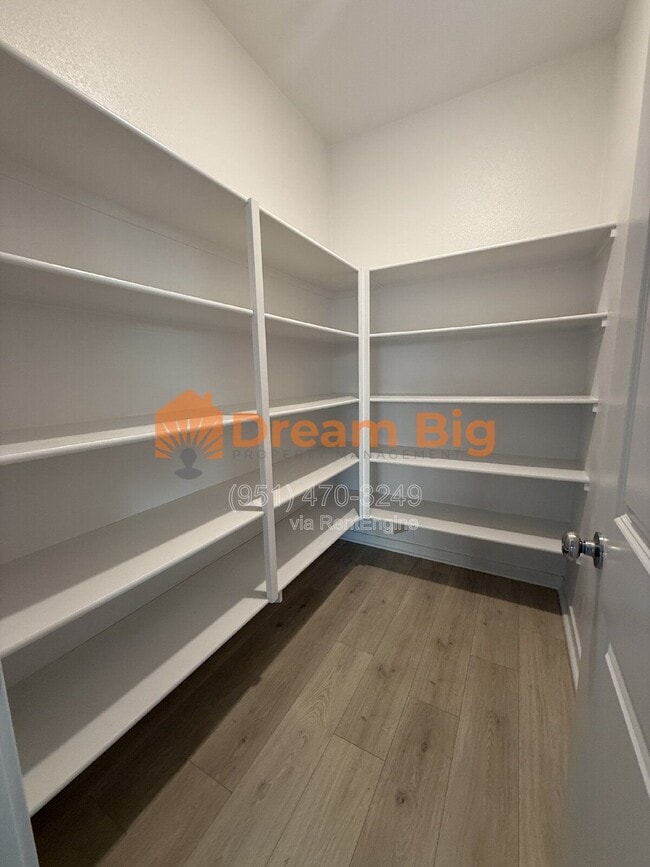 Building Photo - 2256 Stelamar Wy