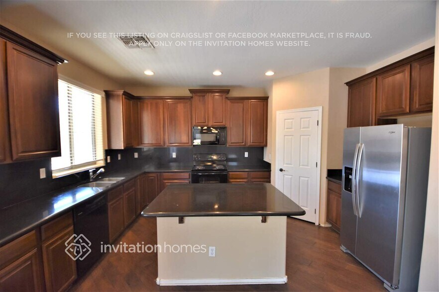 Building Photo - 3715 W St Kateri Dr