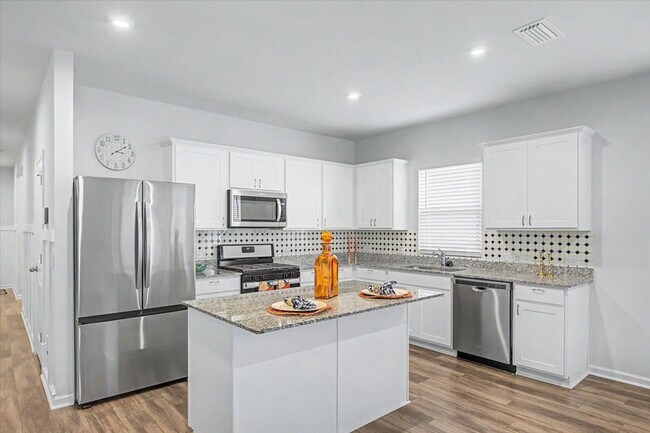 Building Photo - 783 Longleaf Dr