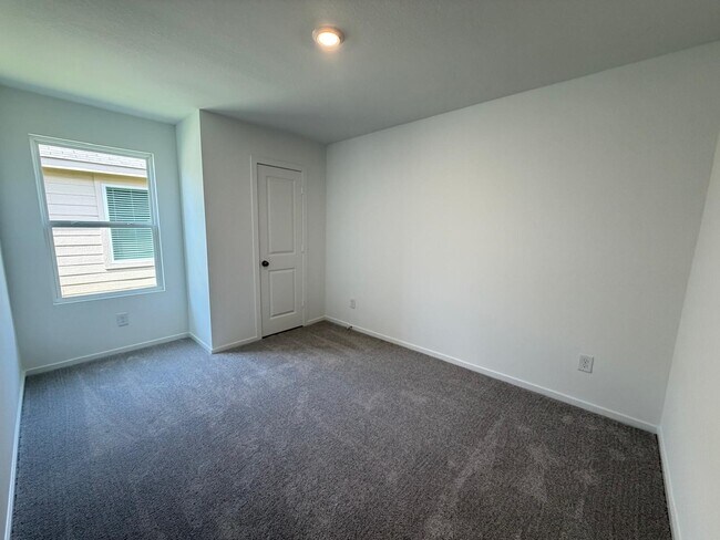 Building Photo - 21634 Willow River Canyon Ln