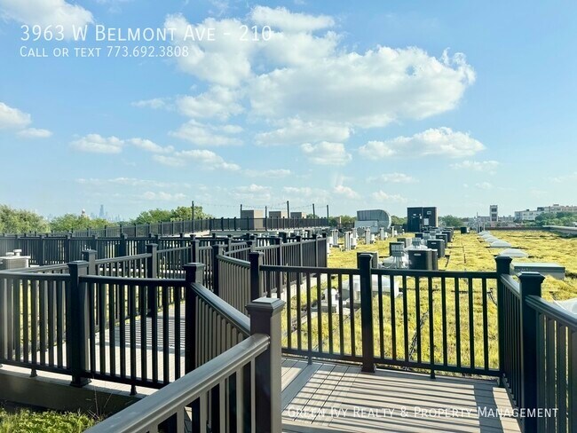 Building Photo - 3963 W Belmont Ave