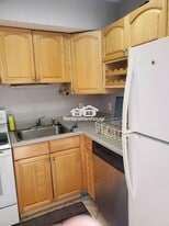 Building Photo - 1570 E Swan Cir