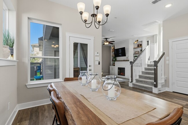 Building Photo - 18618 Admiration Dr