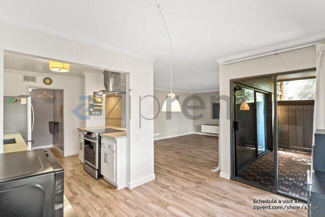 Building Photo - 3335 Brittan Ave