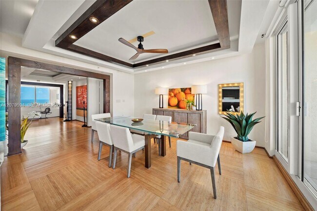 Building Photo - 789 Crandon Blvd