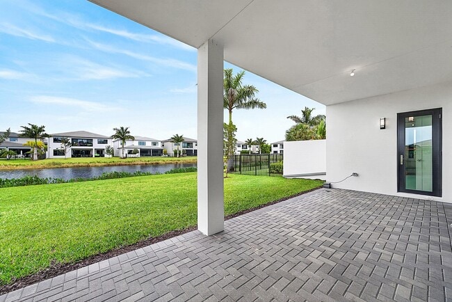 Building Photo - 8561 Crystal Downs Ave