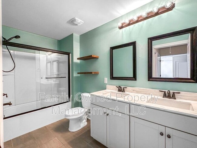 Building Photo - 128 Whaler Ave