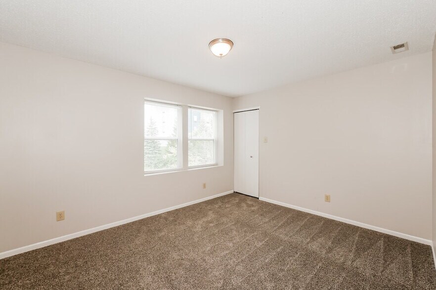 Building Photo - 2331 Layton Ln