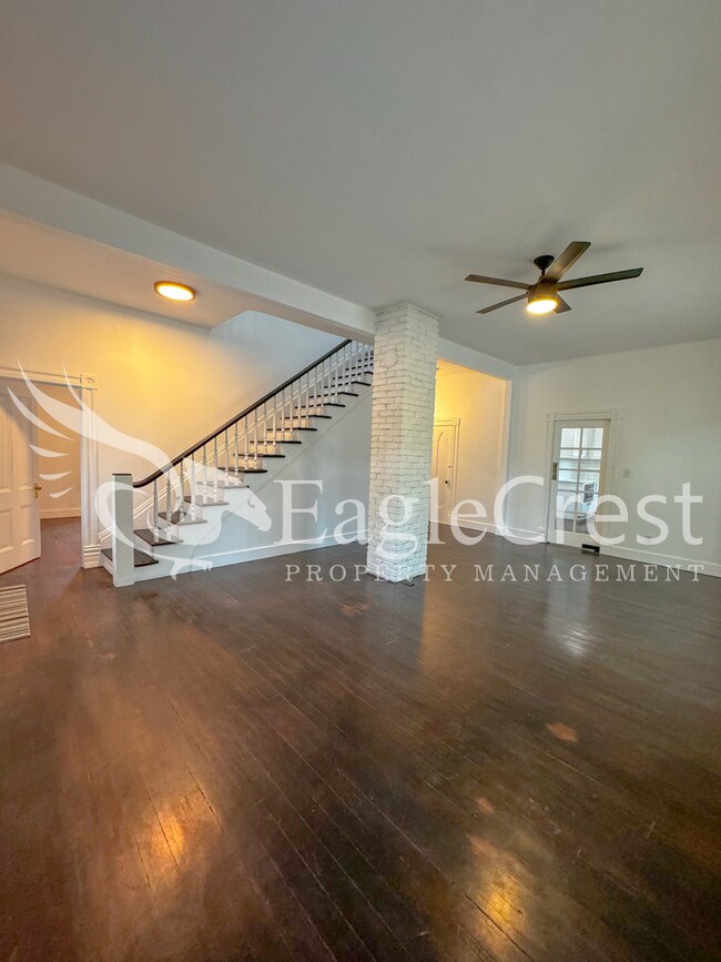 Building Photo - Downtown Walla Walla 4 Bedroom Farmhouse with Modern Comforts $200.00 OFF 2nd MONTHS RENT!!!