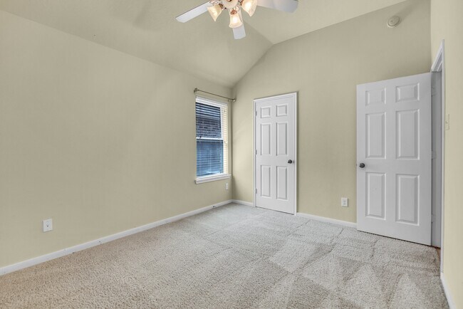 Building Photo - 26110 Basil View Ln