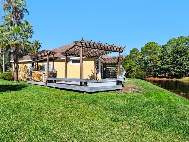 Building Photo - Gorgeous 3B/2.5B Home in Emerald Lakes Gat...