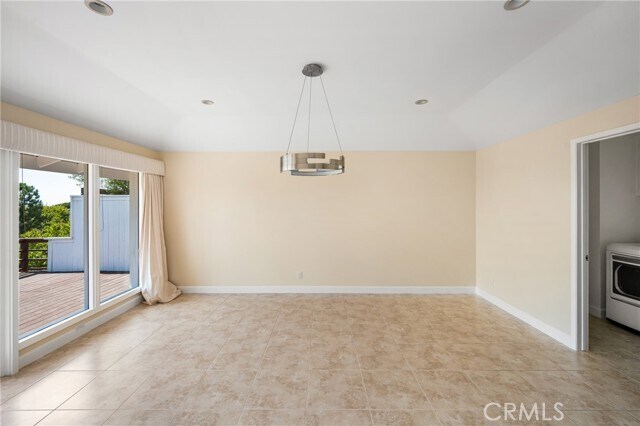 Building Photo - 2815 Blue Water Dr