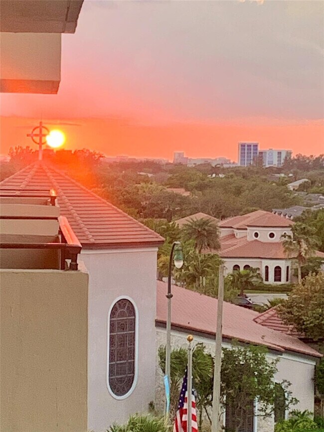 Building Photo - 2000 S Ocean Blvd