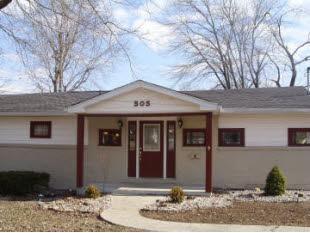 Primary Photo - 505 Dogwood Ln