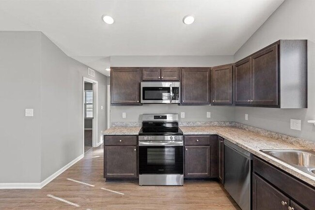 Building Photo - 229 Parker Pl