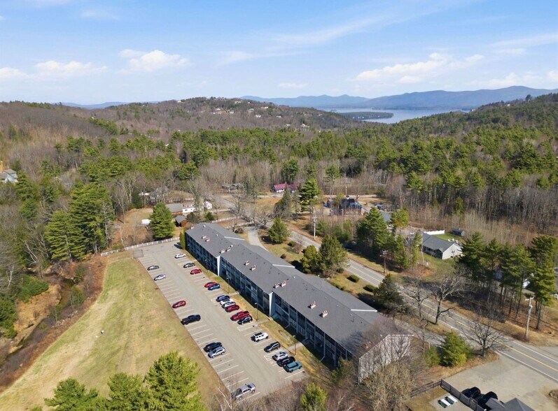 Building Photo - 663 Cherry Valley Rd