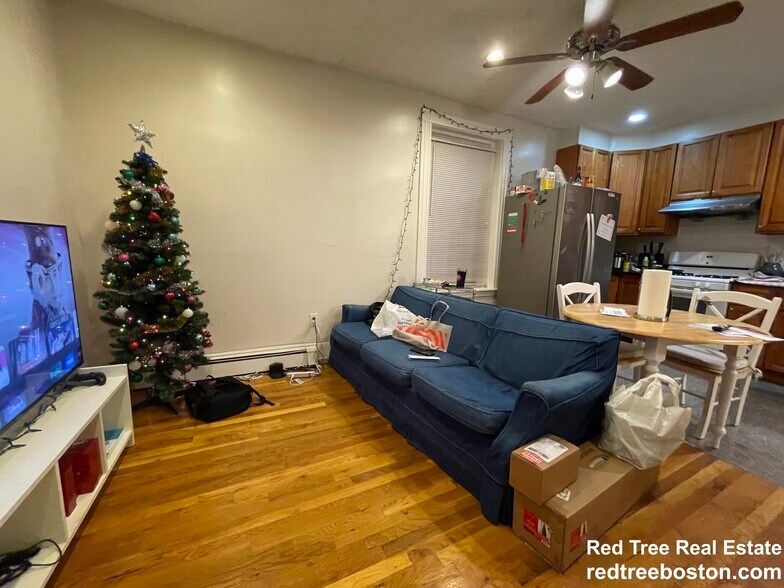 Building Photo - 127 Cedar St