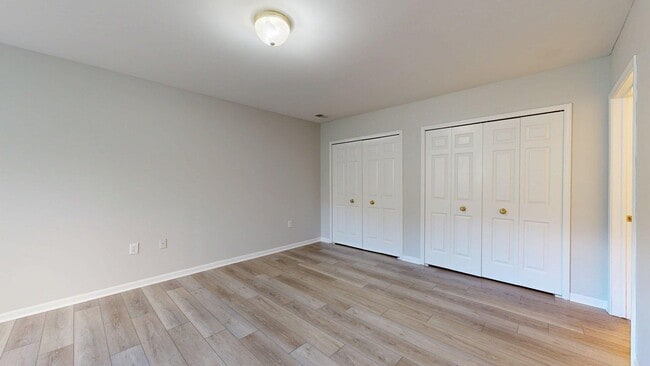 Building Photo - 2767 S Knightsbridge Cir