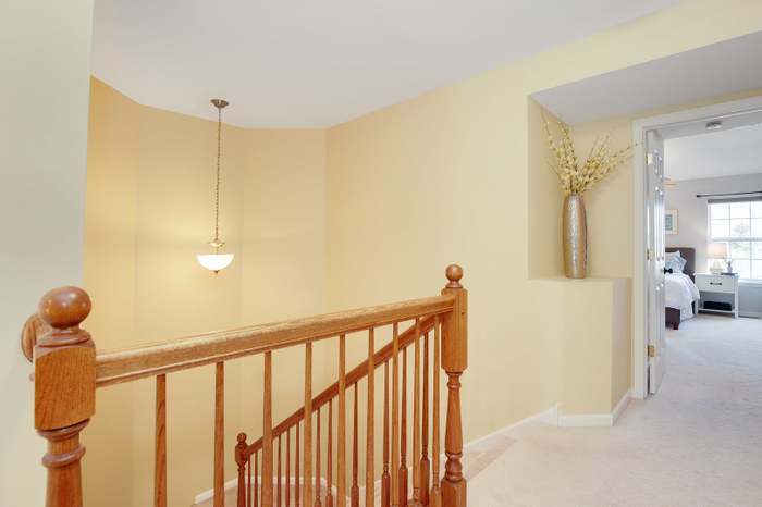 Building Photo - 10S458 Carrington Cir