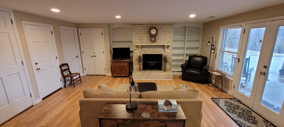 Building Photo - 3001 Foxdown Ct