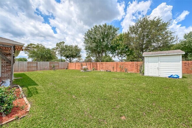 Building Photo - 2310 Diamond Springs Dr