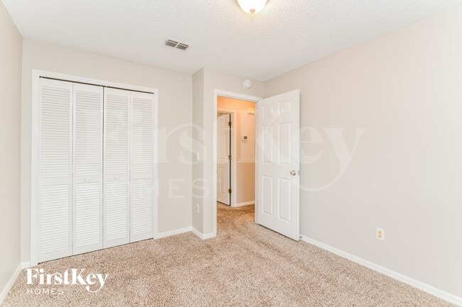 Building Photo - 2841 Picadilly Cir