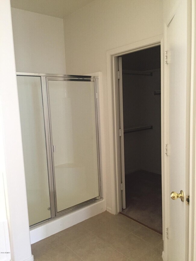 Building Photo - 8353 W Carol Ave