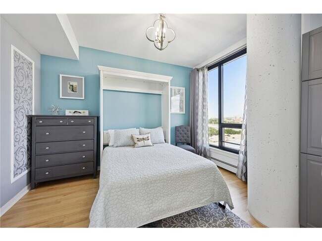 Building Photo - 1240 S 2nd St