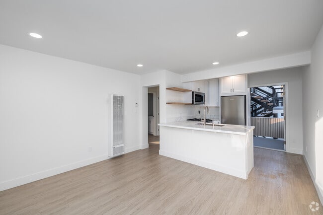 Unit 3 - 1BR, 1BA, 529SF - Living Room - Sea Skiff Apartments